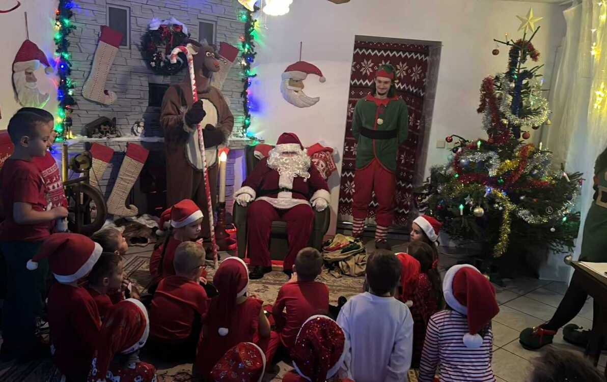 Zdjęcie do Wizyta klasy "0" u Mikołaja w Ogorzelinach