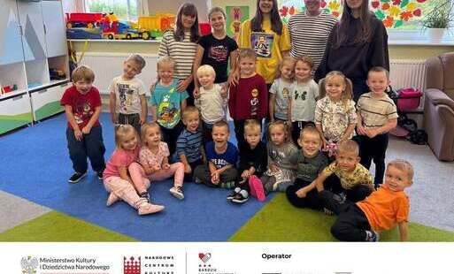 Zdjęcie do "Bardzo młoda kultura"